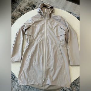 Lululemon Rain Jacket - Size 10 - light tan/cream